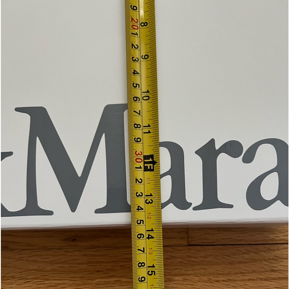 MaxMara Gift Storage Box - Picture 6 of 7
